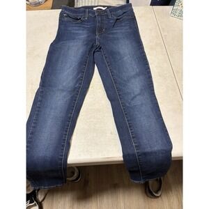 Levi's Slimming Skinny Jeans 27‎